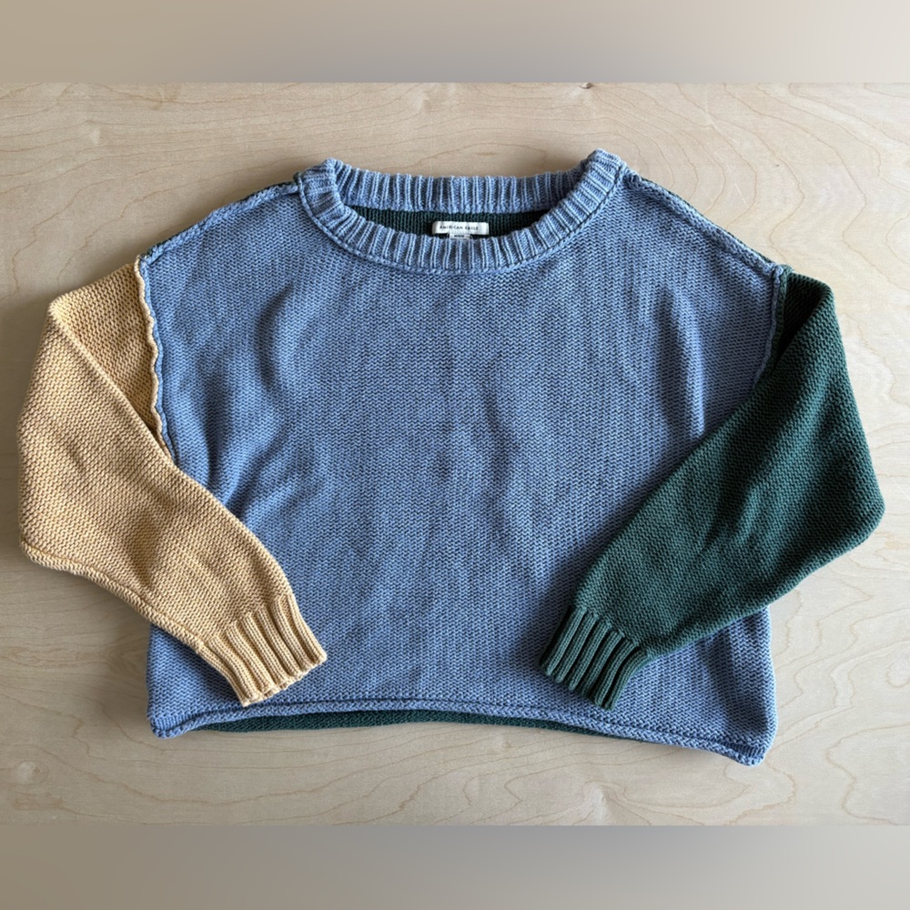 American Eagle Color Block Cropped Sweater. Size M